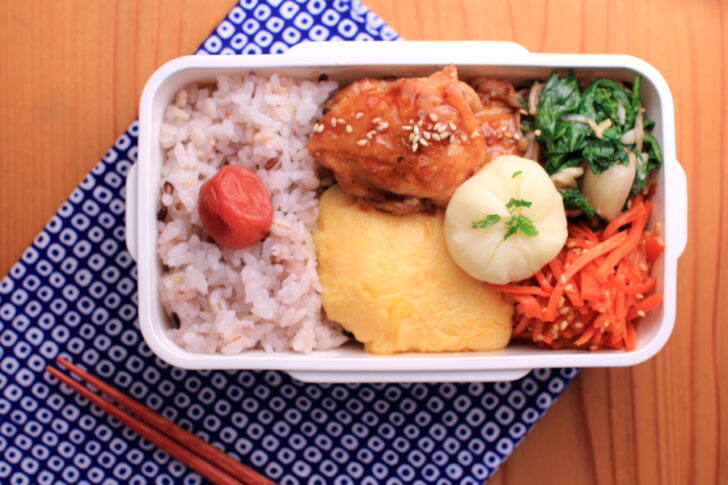 鶏もも肉の照り焼きとじゃがいものピュレ