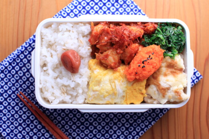 エビのトマトソース炒め。土鍋ごはんの炊き方のこと。