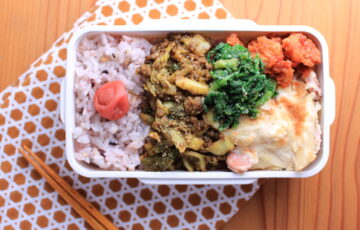 残った作り置きおかずを消費するためのドライカレー