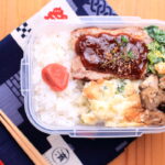 猪肉のハンバーグと原木椎茸のガーリックソテー