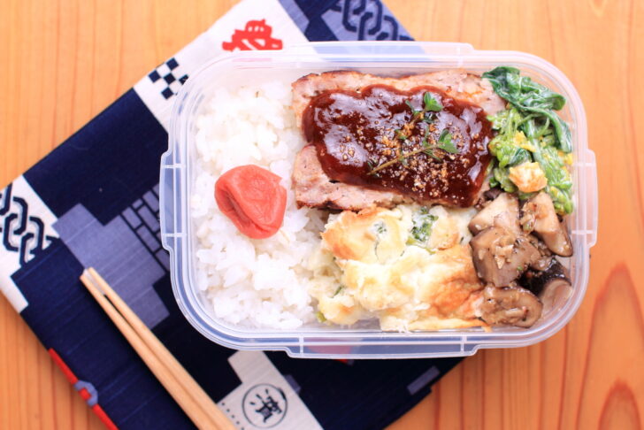 猪肉のハンバーグと原木椎茸のガーリックソテー