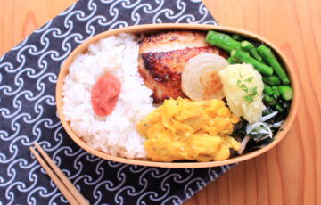 鶏の塩麹焼きのお弁当。