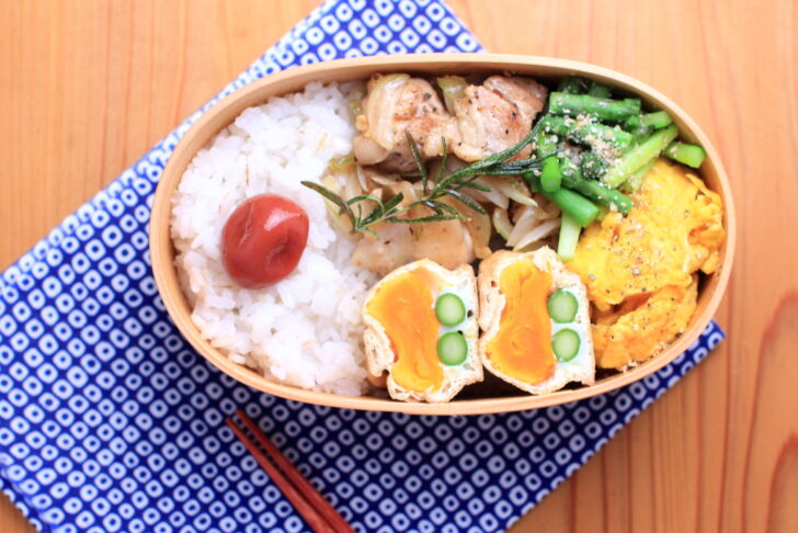 クミン風味のチキンソテー。