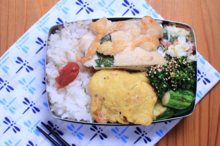 鶏むね肉の大葉はさみ焼き。重ねる、包む、巻くなどのテクニック。