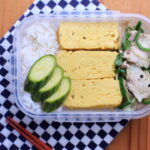 豚とピーマンの炒めものと大きな卵焼き。