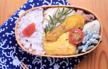 蒸し鶏のローズマリー風味