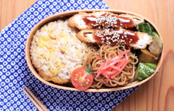 チャーハンと焼きそばのお弁当